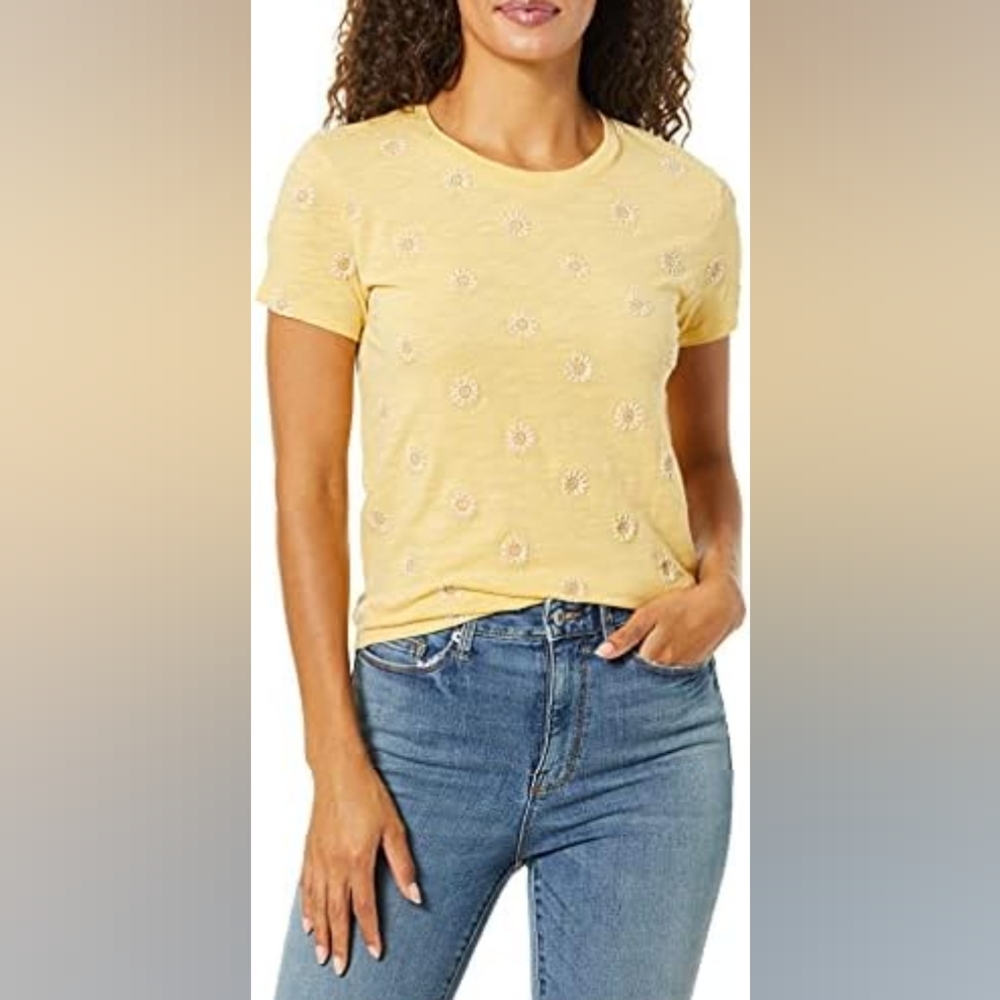 Lucky Brand Yellow Daisy Tee